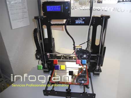 Kit para montar tu propia impresora 3d Prusa i3 single plate con el marco de acero de 3mm optimizada por Infogran